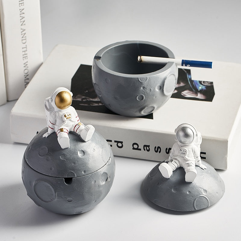 Astronaut Desk Organiser