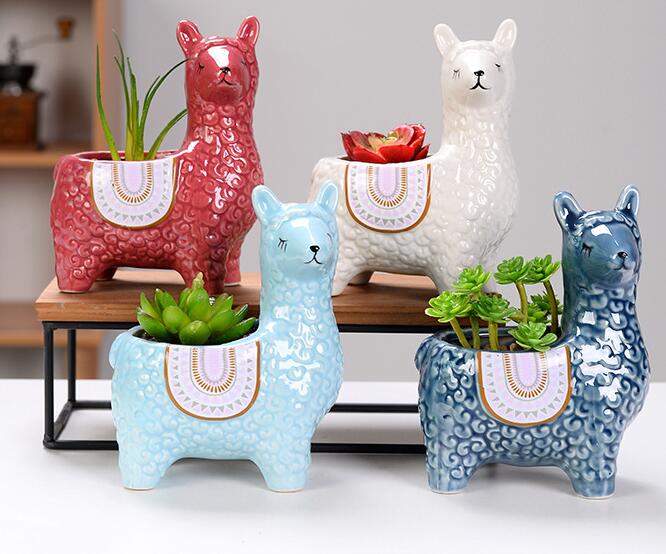 Alpaca Planter