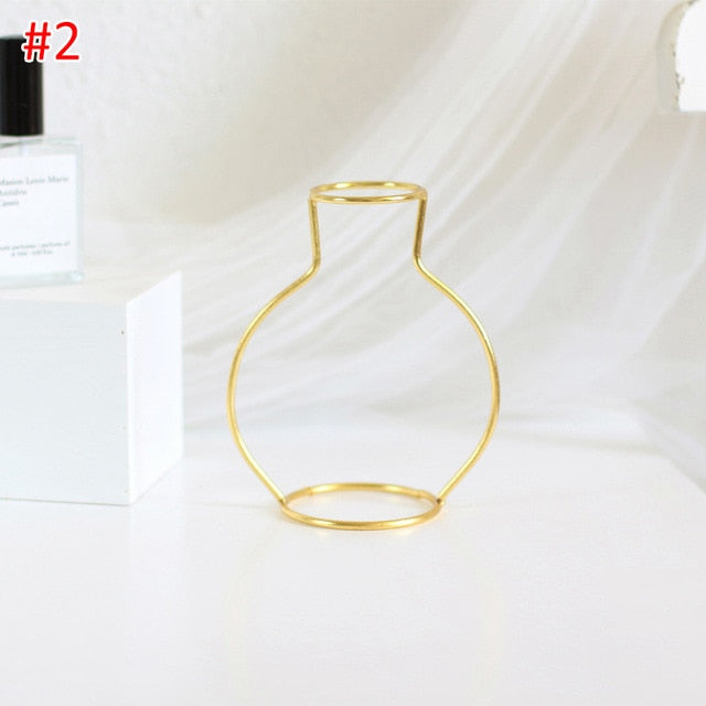 Silhouette Vase - Gold